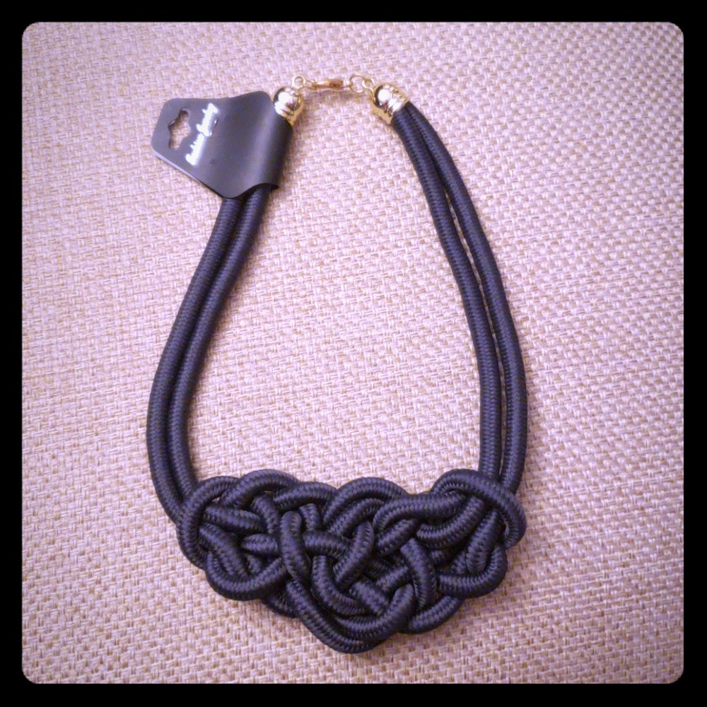 🛑SOLD🛑grey knotted necklace